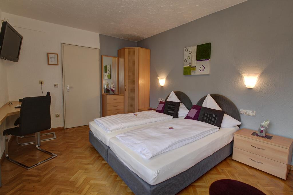 H41 Inn Hotel Garni Freiburg (Adults Only) Gundelfingen  Exteriör bild