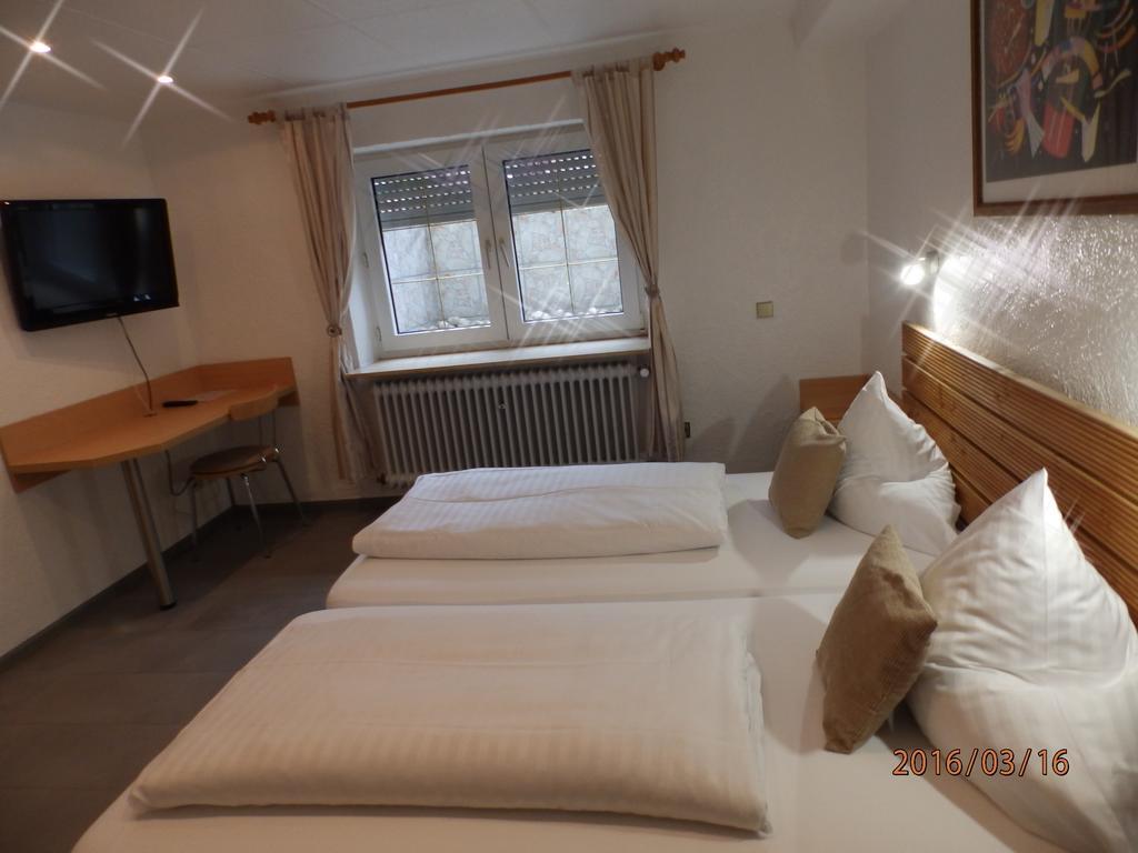 H41 Inn Hotel Garni Freiburg (Adults Only) Gundelfingen  Exteriör bild