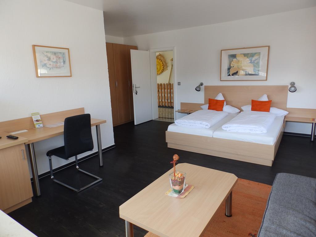 H41 Inn Hotel Garni Freiburg (Adults Only) Gundelfingen  Exteriör bild
